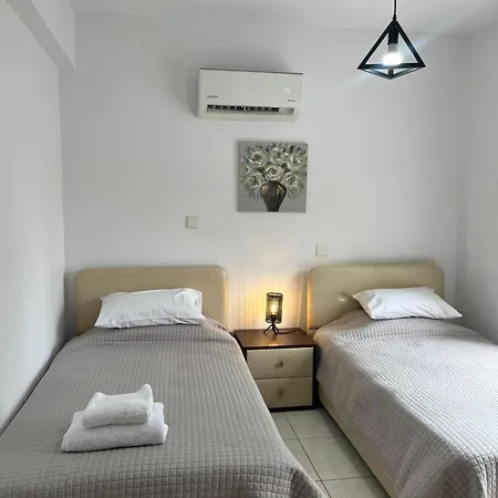 2 Bedroom Sea View Apartment, Molos Complex - By Imh Travel & Tours Appartement *