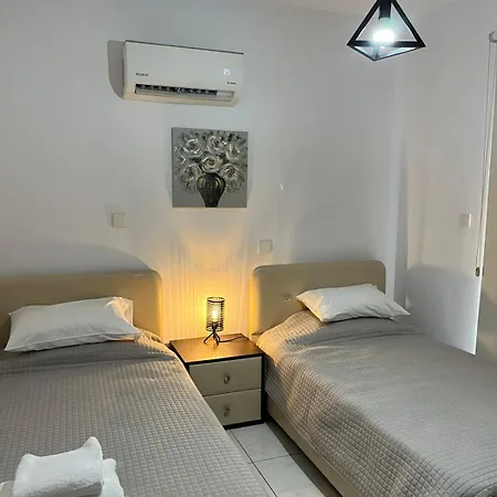 Daire 2 Bedroom Sea View Apartment, Molos Complex - By Imh Travel & Tours